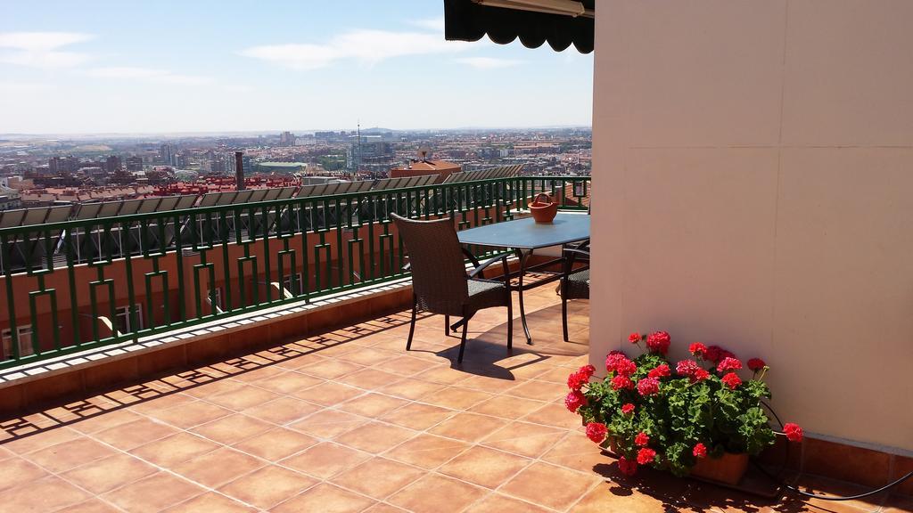Atico Latina Apartment Madrid Exterior photo