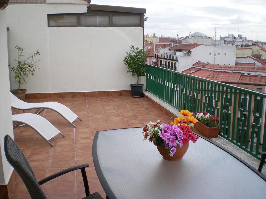 Atico Latina Apartment Madrid Exterior photo